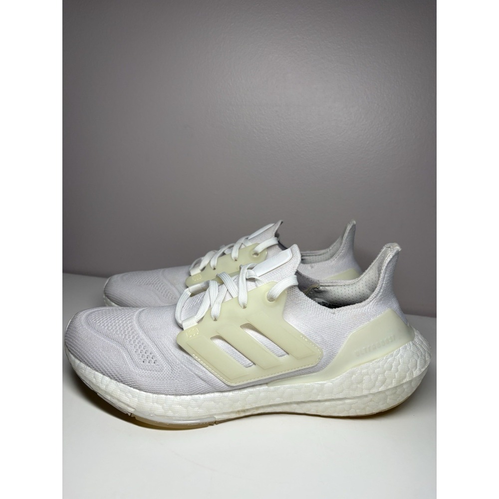 Adidas UltraBoost 22 Cloud White Women's‎ Running Shoes Sneakers Casual - Size 9 - Picture 3 of 12